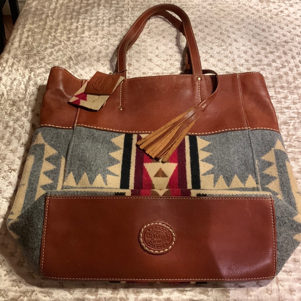 Limited edition Roots x Pendleton bag from 2015